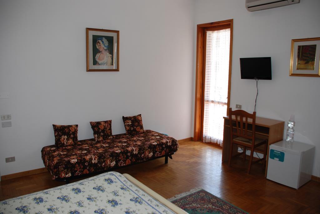 B&B Al Giardino Lecce Værelse billede